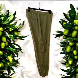 GUESS Olive Green Cargo Pants